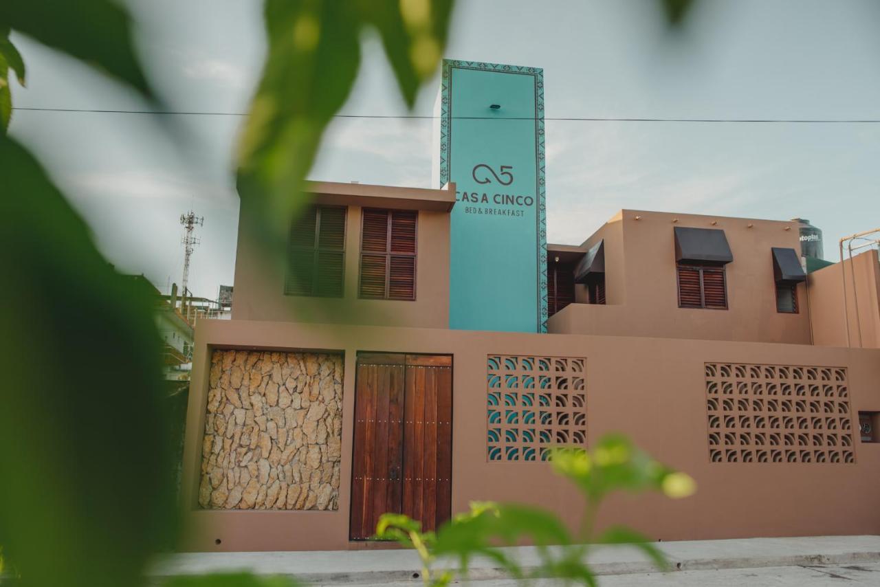 Casa 5 Bed & Breakfast ปาเลงเก ภายนอก รูปภาพ